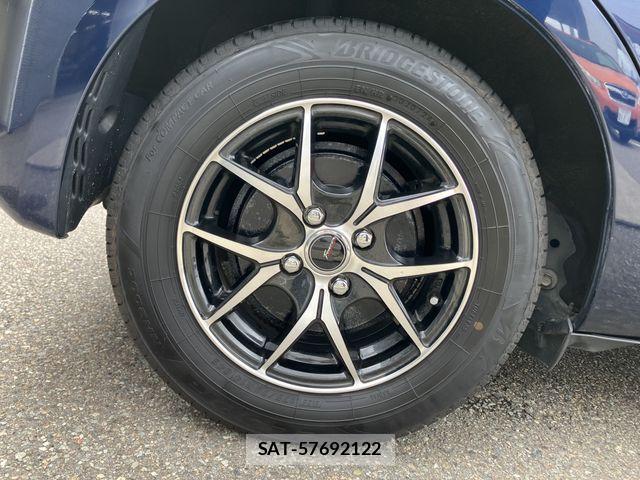 Toyota VITZ HYBRID 2018-12 8872359-27