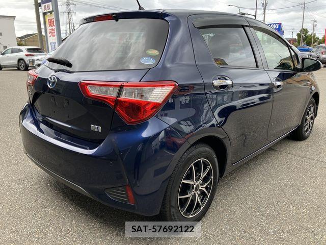 Toyota VITZ HYBRID 2018-12 8872359-2