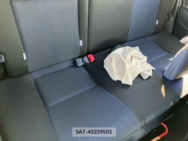 Toyota VITZ HYBRID 2017-12 8882832-12
