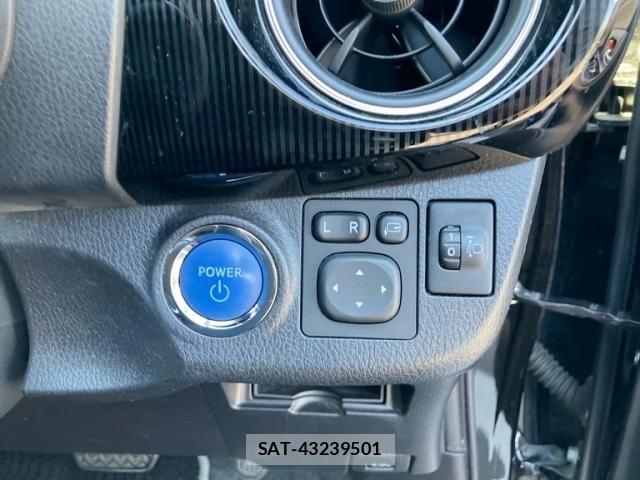 Toyota VITZ HYBRID 2017-12 8882832-16