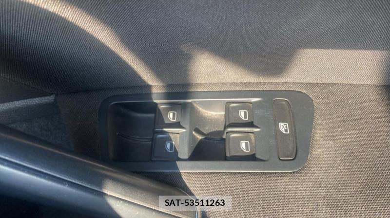 VolksWagen GOLF 2014-04 643606-15