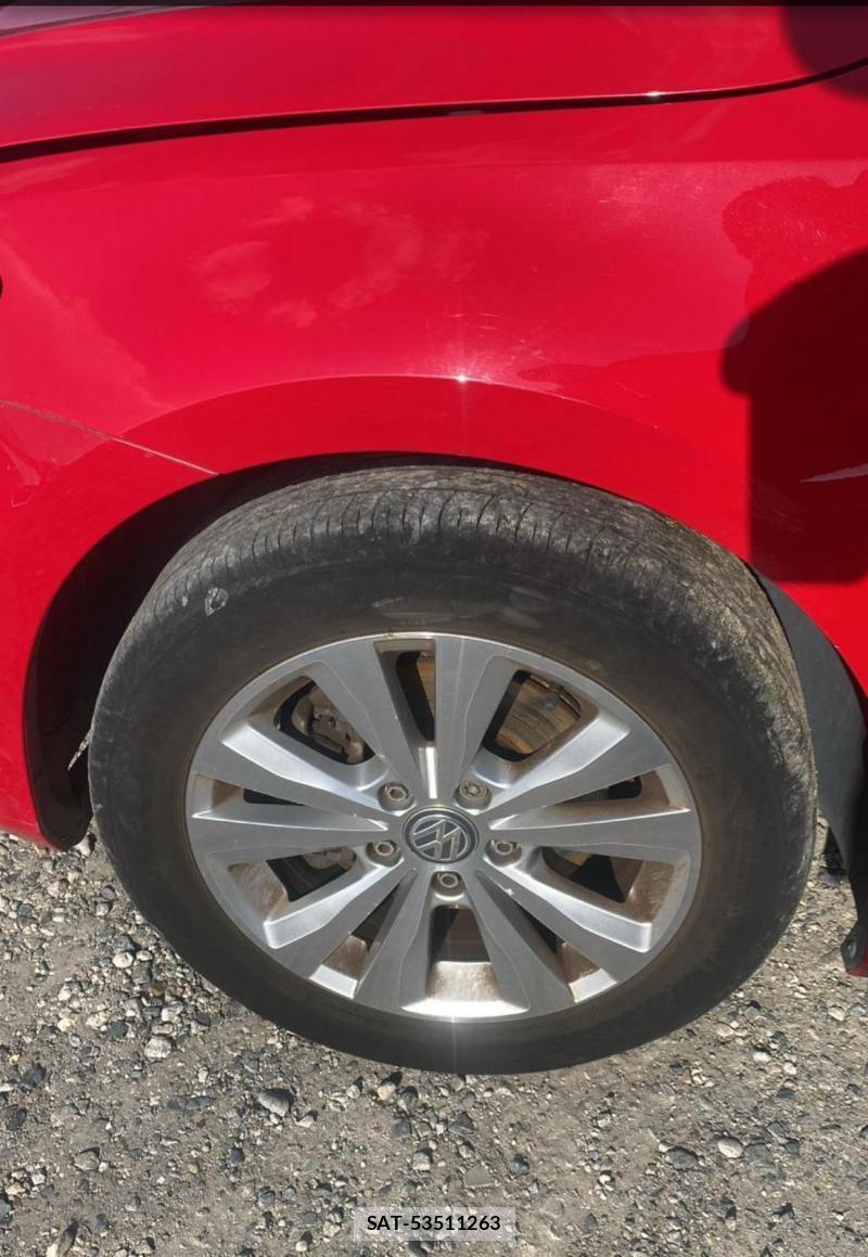 VolksWagen GOLF 2014-04 643606-20