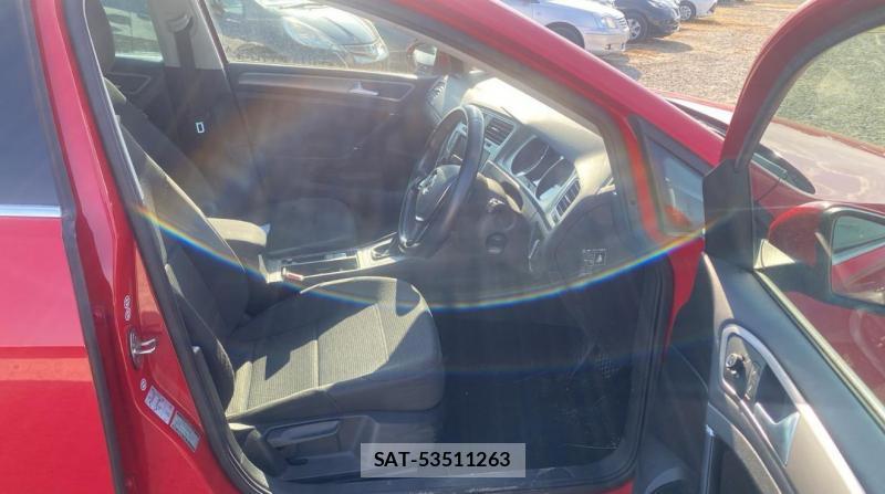 VolksWagen GOLF 2014-04 643606-8