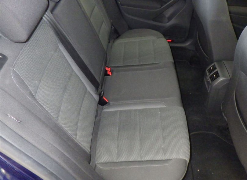 VolksWagen GOLF 2011-11 837299-5