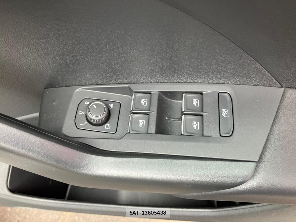 VolksWagen T-CROSS 2023 4076837-22