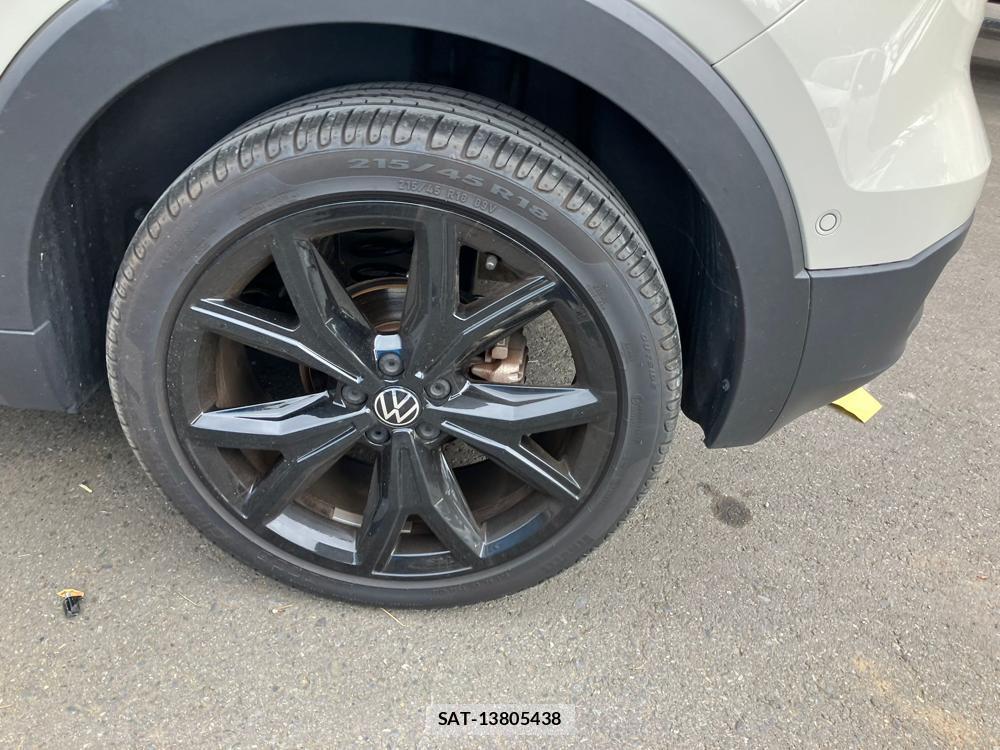 VolksWagen T-CROSS 2023 4076837-33