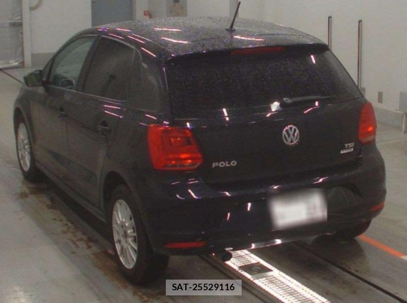 VolksWagen POLO 2015-03 985478-3