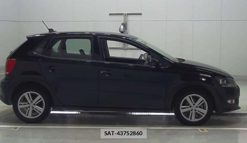 VolksWagen POLO 2014-05 991402-1