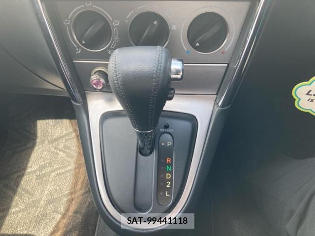 Toyota VOLTZ 2002-12 8317891-18