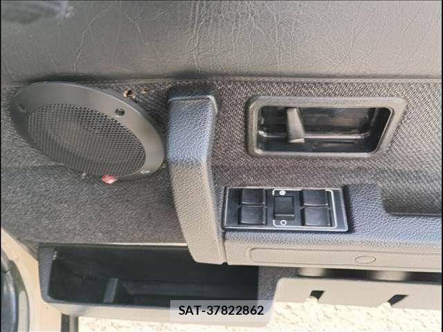 Volvo 240 1990-09 7880314-13