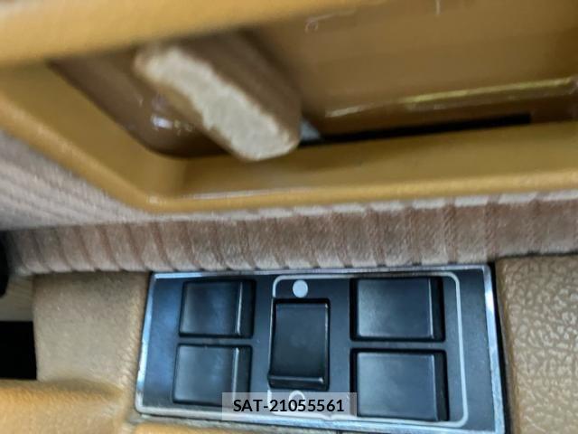 Volvo 240 1993-01 7903594-17
