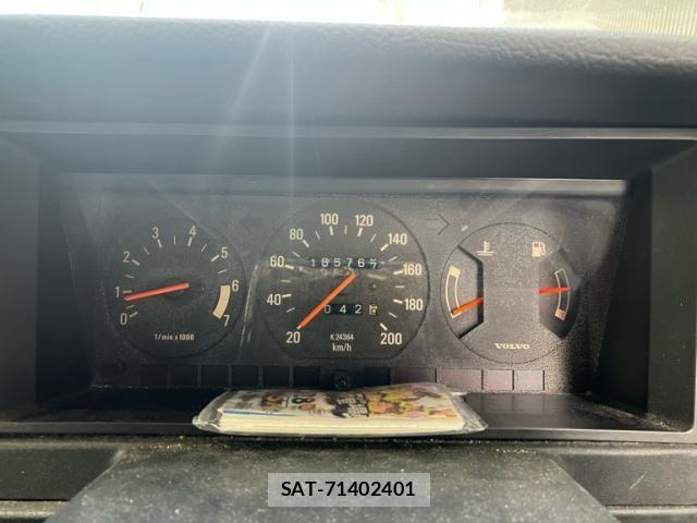 Volvo 240 1993-06 8439054-11