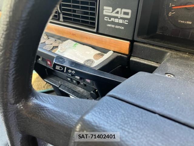 Volvo 240 1993-06 8439054-13
