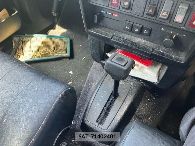 Volvo 240 1993-06 8439054-17