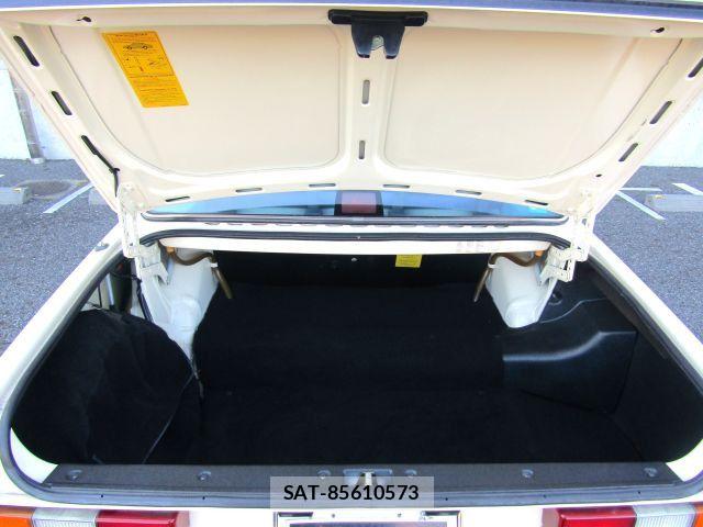 Volvo 240 1989-03 5882144-14