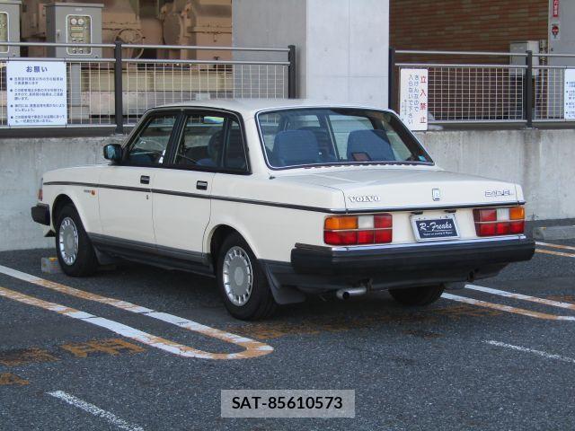 Volvo 240 1989-03 5882144-1