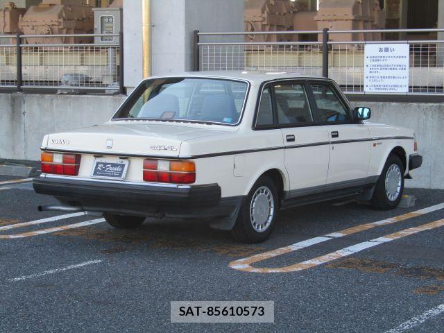Volvo 240 1989-03 5882144-3