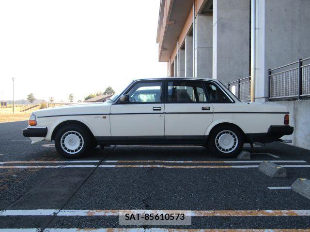 Volvo 240 1989-03 5882144-7