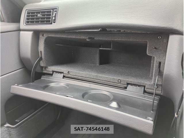 Volvo 850 ESTATE 1995-06 7330961-14