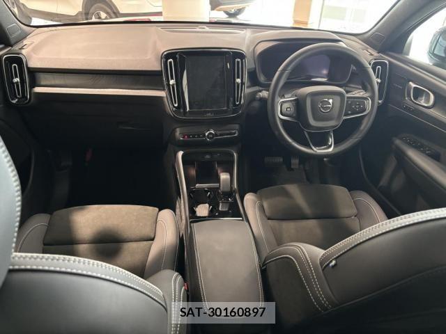 Volvo C40 2023-06 8210883-1