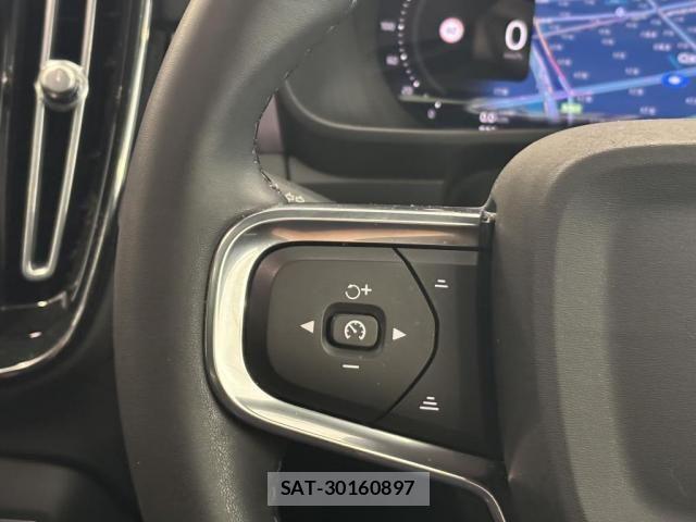 Volvo C40 2023-06 8210883-20