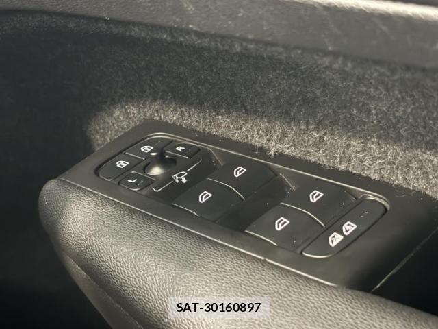 Volvo C40 2023-06 8210883-22