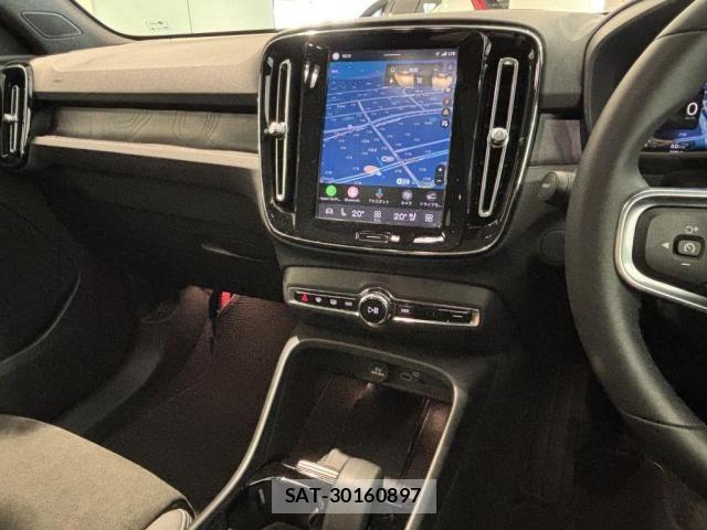 Volvo C40 2023-06 8210883-6