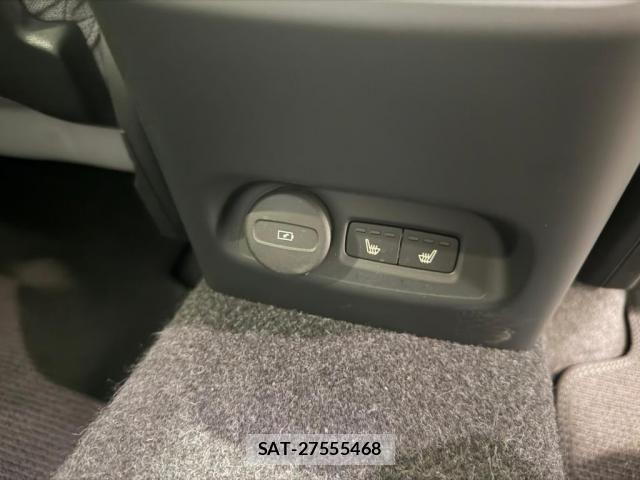 Volvo C40 2023-06 8317892-17