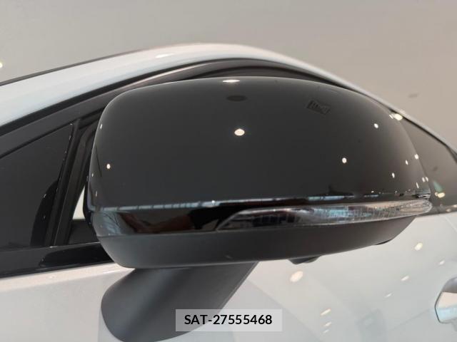 Volvo C40 2023-06 8317892-24