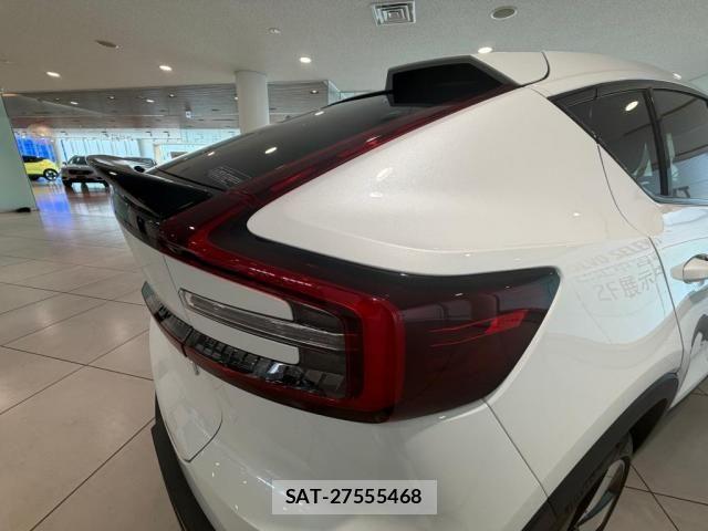 Volvo C40 2023-06 8317892-6