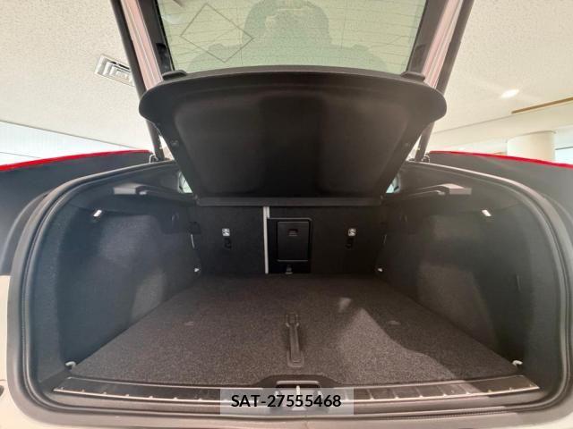 Volvo C40 2023-06 8317892-7