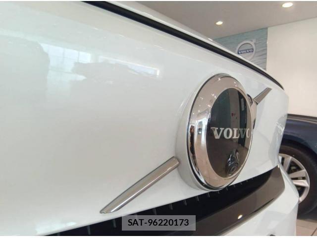 Volvo C40 2022-10 8369624-11