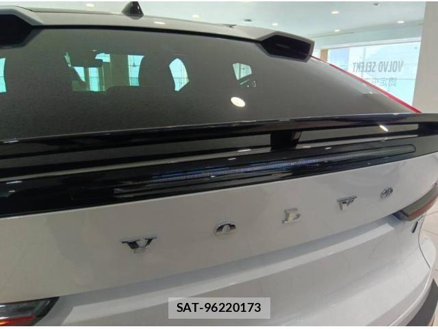 Volvo C40 2022-10 8369624-13
