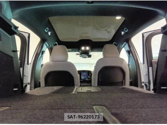 Volvo C40 2022-10 8369624-14