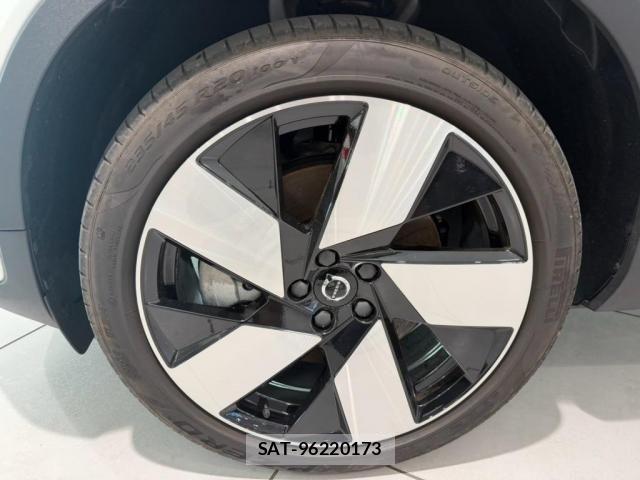 Volvo C40 2022-10 8369624-16