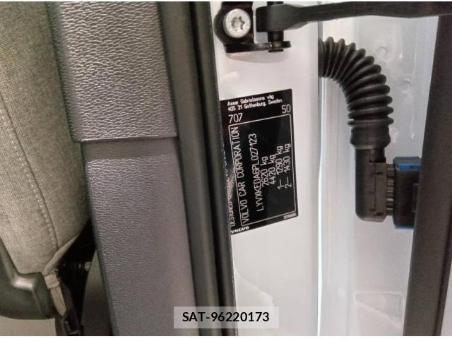 Volvo C40 2022-10 8369624-24