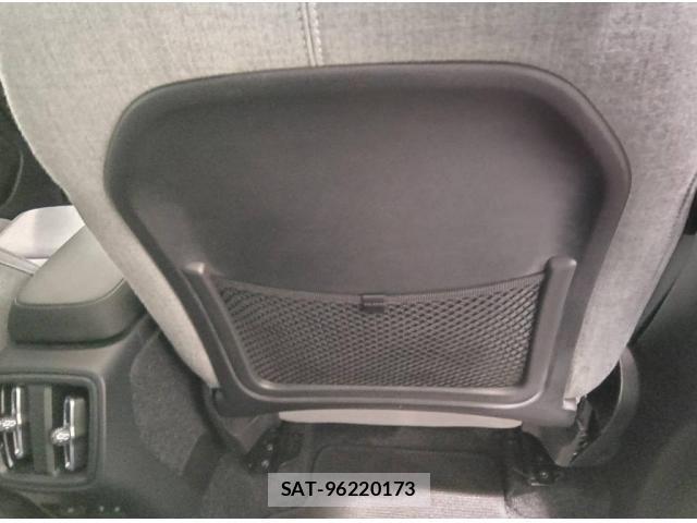 Volvo C40 2022-10 8369624-27