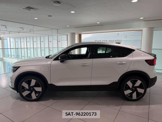 Volvo C40 2022-10 8369624-3