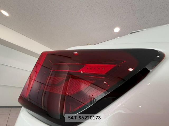 Volvo C40 2022-10 8369624-8