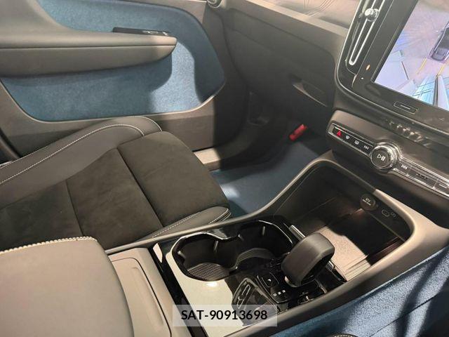 Volvo C40 2022-01 8662232-24