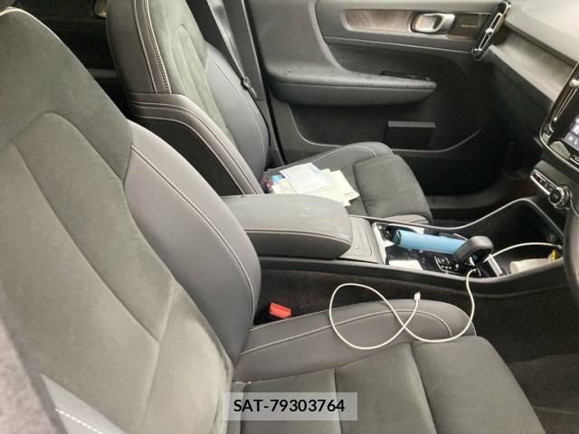 Volvo C40 2022-04 8882835-14