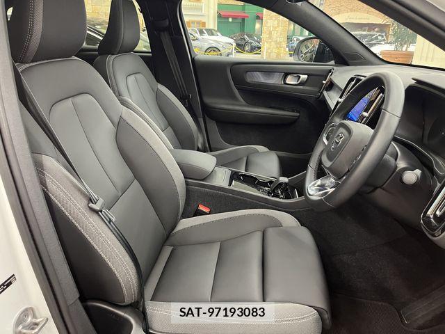 Volvo C40 2023-06 8882834-3