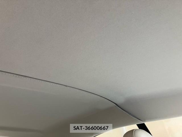 Volvo C70 2010-08 7273222-22