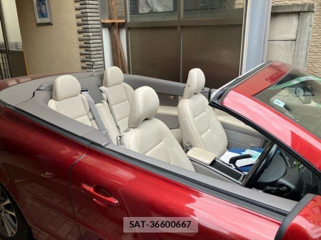 Volvo C70 2010-08 7273222-23