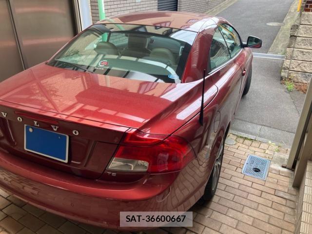 Volvo C70 2010-08 7273222-7