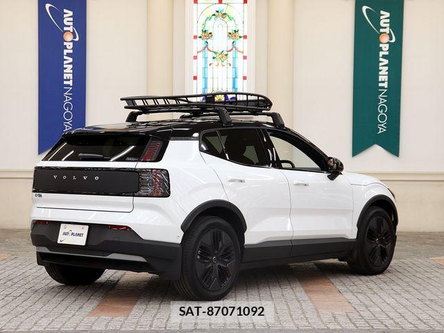 Volvo CROSS COUNTRY 2025-08 8132869-2