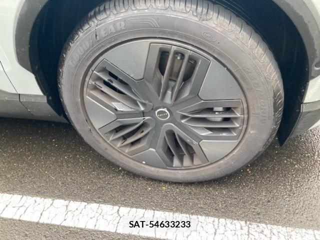 Volvo CROSS COUNTRY 2025-10 8746658-3