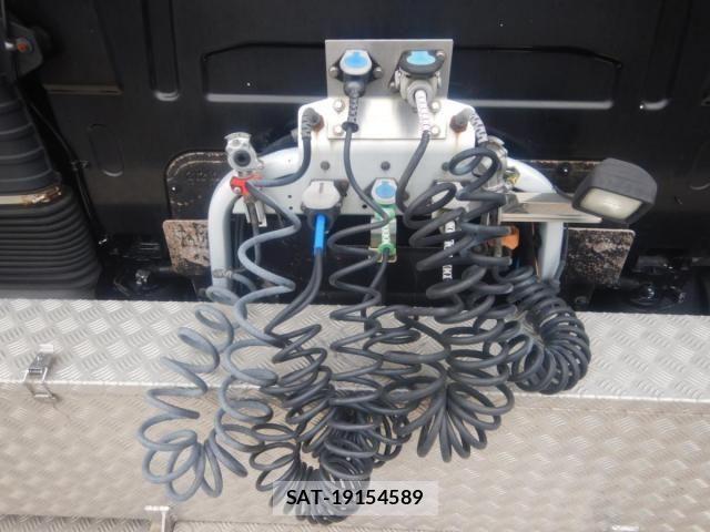 Volvo FH 2015-05 4051218-21