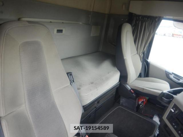 Volvo FH 2015-05 4051218-24