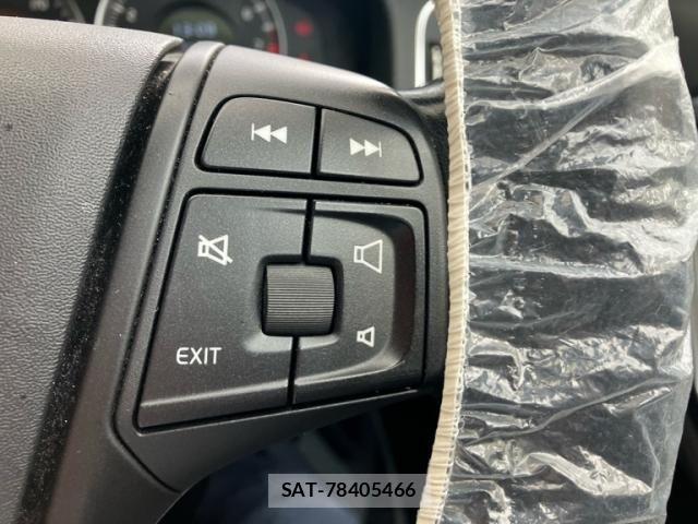 Volvo S60 2012-11 1315841-21